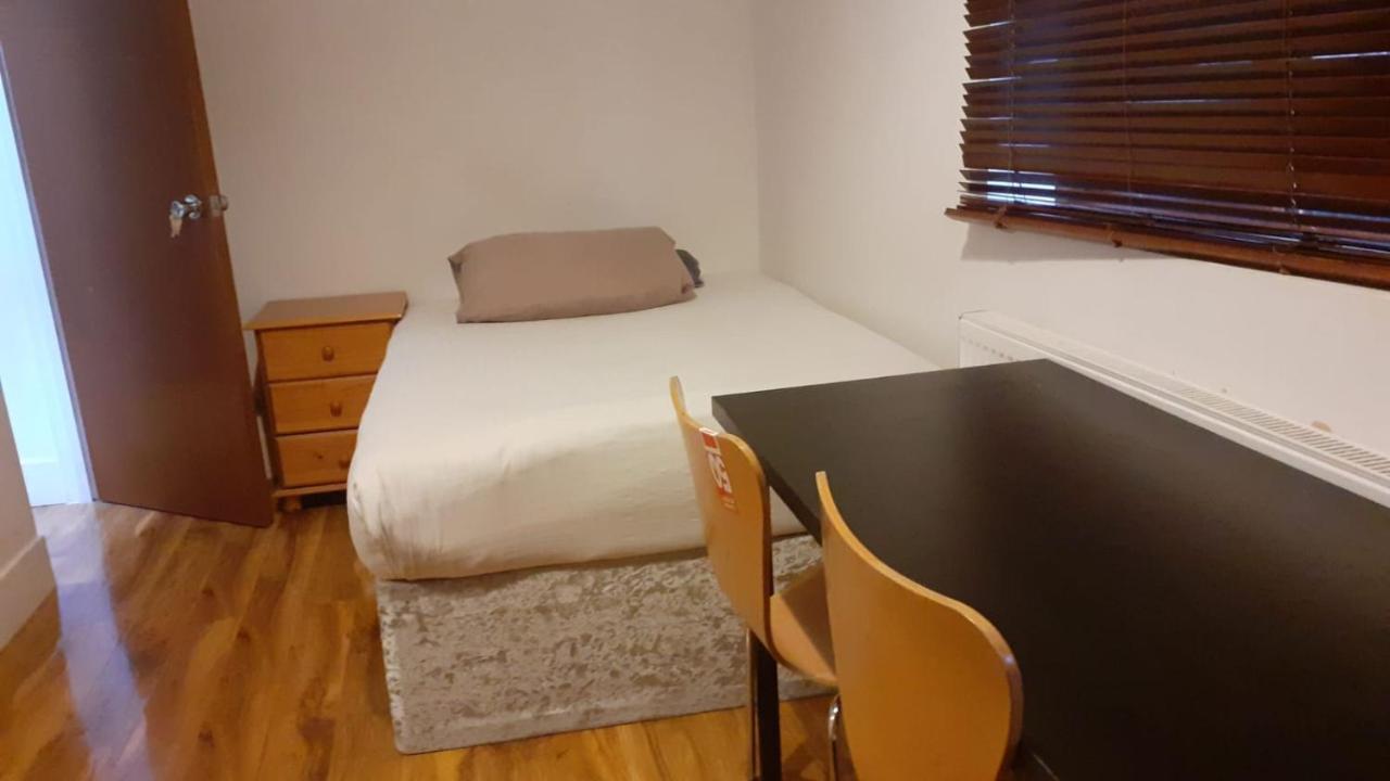 Sw16 Norbury Guesthouse London Ngoại thất bức ảnh