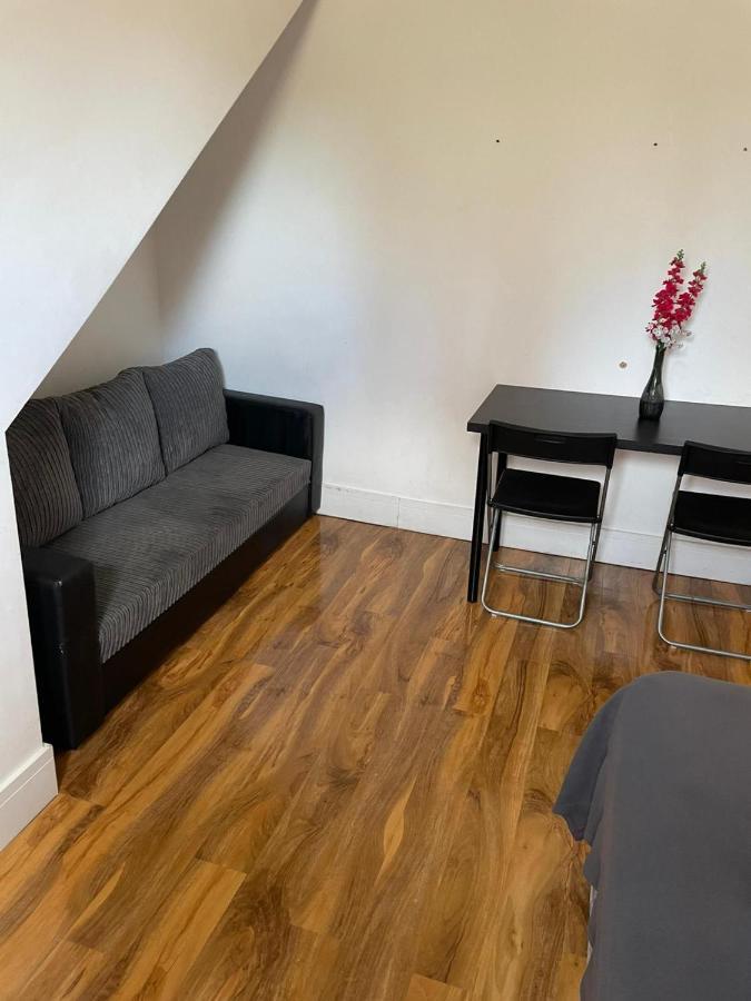 Sw16 Norbury Guesthouse London Ngoại thất bức ảnh
